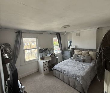 Room in a Shared House, Burtwell Lane, SE27 - Photo 1