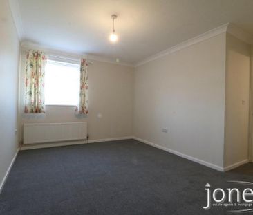 3 bedroom terraced house to rent - Photo 3