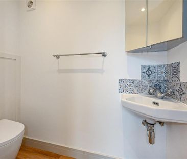 2 bedroom detached house to rent - Photo 4