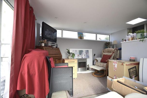 1 bedroom semi-detached bungalow to rent - Photo 1