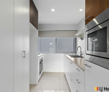 Experience Modern Comfort and Unmatched Convenience - Photo 6