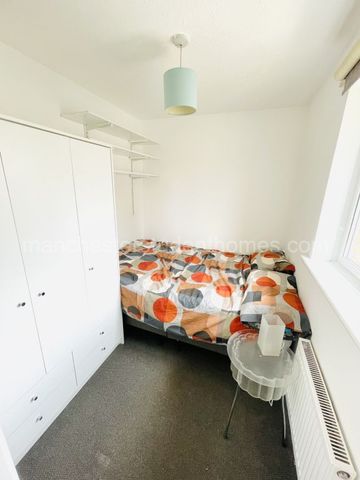 Bangor Street, Manchester, M15 4BW - Photo 5