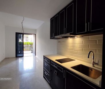 Mayfair Modern (D21), Condominium - For Rent - Photo 4