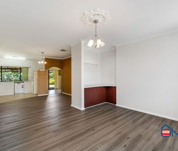 BATEMAN - 2X1 - BEAUTIFUL HOME IN A SUPERB LOCATION! - Photo 4