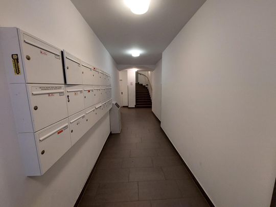 Ideale 2- Zimmer Wohnung mit großem Balkon - Bismarckstraße 16 - Top 4 - Photo 1
