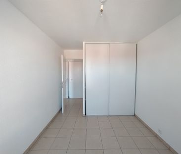 Location Appartement 3 pièces 65m² - Photo 3