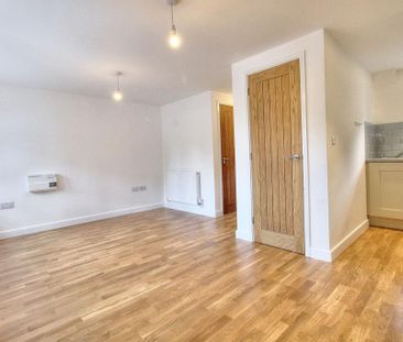 2 bedroom cottage to rent - Photo 1