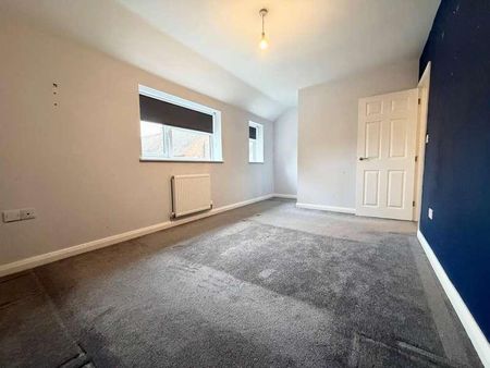 White Horse Avenue, Halstead, CO9 - Photo 2