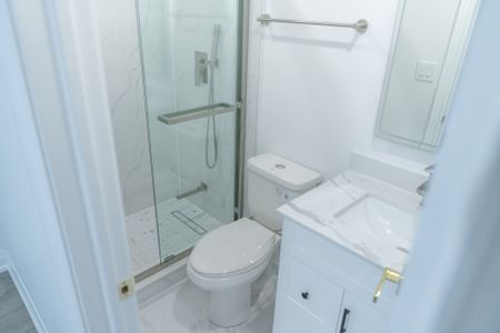 For Lease - 159 Claymore Crescent, Oshawa, Ontario - Photo 2