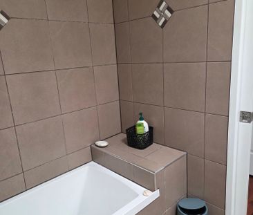 Holland Park West - Photo 5