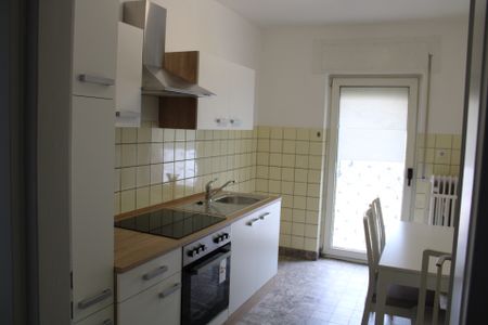 Teilmöblierte 3-Zimmerwohnung mit Einbauküche in Knielingen - Photo 2