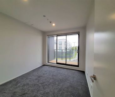 Beautiful Apartment in Sandringham - Photo 2