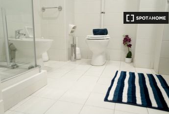 turin, Piedmont 10143