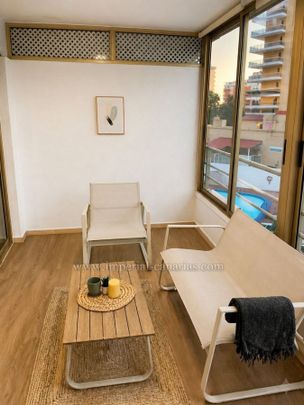 Encantador y moderno apartamento en alquiler al lado de la playa - Photo 1