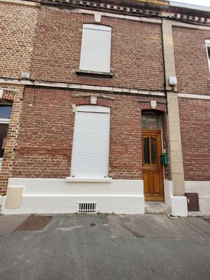 MAISON TYPE 4 AVEC COUR - AMIENS - Photo 1