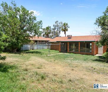 Light, Bright & Airy Family Home - Photo 6