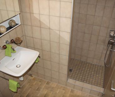 5 Zimmer, 107 m², 2. Stock - Photo 4