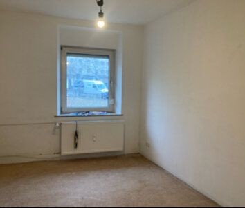 Helle, gut geschnittene 2-Zimmer-Wohnung im Erdgeschoss - Photo 1