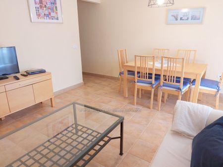 2 Bed Flat / Apartment to Rent - Photo 2