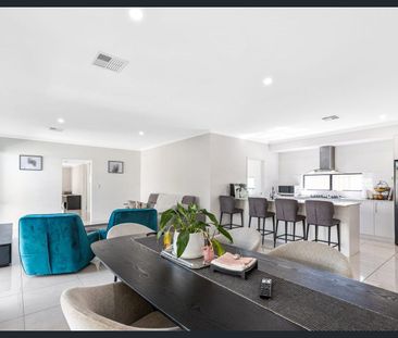 69 Whadjuk Drive, Hammond Park, WA 6164 - Photo 6