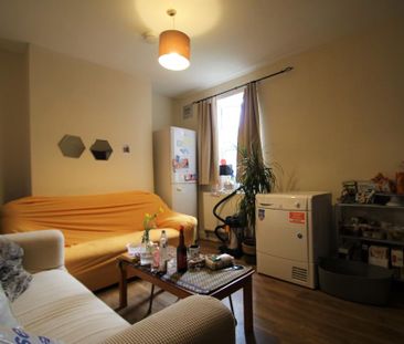 5 bedroom terraced house to rent - Photo 5