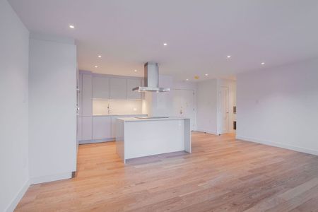 4555 Bonavista Avenue - Photo 4