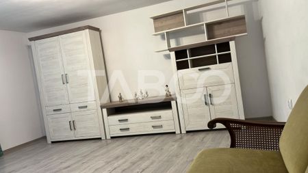 Casa cu 3 camere de inchiriat curte comuna in Selimbar - Fotografie 2