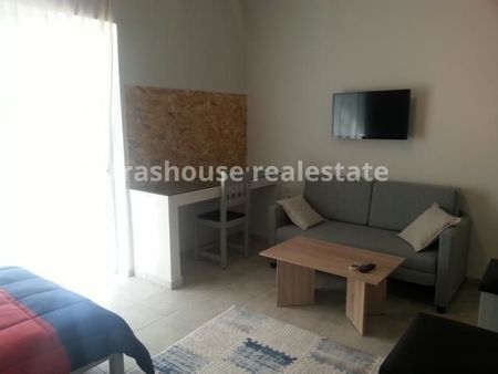 Studio/Γκαρσονιέρα για ενοικίαση Σύνορα - Αστυνομικά - Νοσοκομείο (Πάτρα) - Photo 3