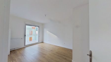 Location Appartement 4 pièces 82m² - Photo 4