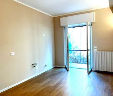 Two-rooms Apartment NEWLY RENOVATED FOR RENT NEAR HOSPITAL OF BORGO TRENTO Verona (Ponte Crencano) - Photo 5