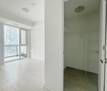 For Lease - 5858 Yonge Street Unit# 909, Toronto, Ontario - Photo 3