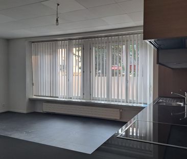 Bel appartement de 4 pièces au rez-de-chaussée surélevé au Locle - Photo 1