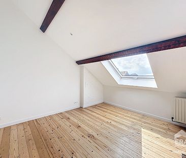 SCHAERBEEK - PRACHTIG DUPLEX MET 3 SLAAPKAMERS + TERRAS - Foto 3