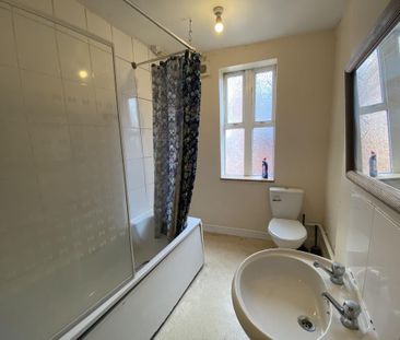 6 bedroom terraced house to rent - Photo 5