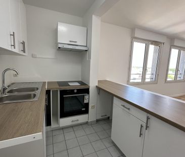 Location Appartement 2 pièces 41m² MONTIGNY LE BRETONNEUX 78180 - Photo 4