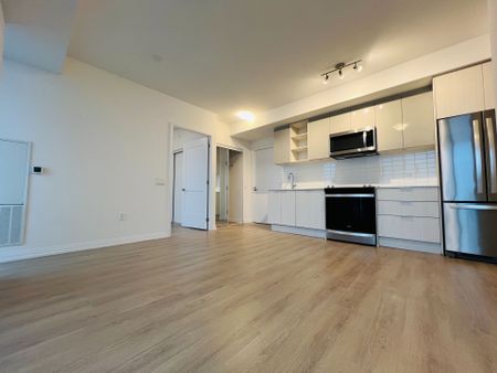 For Lease - 50 Dunfield Avenue Unit# 3218, Toronto, Ontario - Photo 5