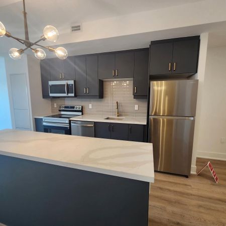 For Lease - 575 Conklin Road Unit# 402, Brantford, Ontario - Photo 4