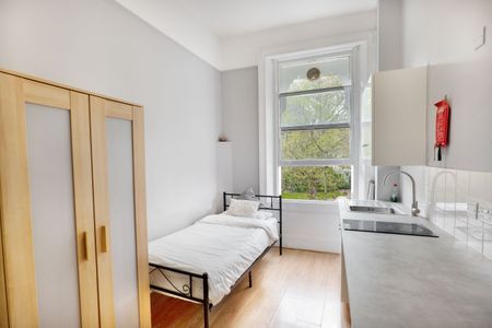 A cozy semi-studio apartment in a lovely neighbourhood, Courtfield Gardens, Earls Court, London SW5 - Photo 3