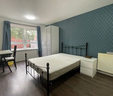 3 Bed Detached House, Keith Court, G11 - Photo 5