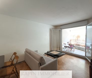 T2 MEUBLE AVEC TERRASSE LYON 7 - Photo 3