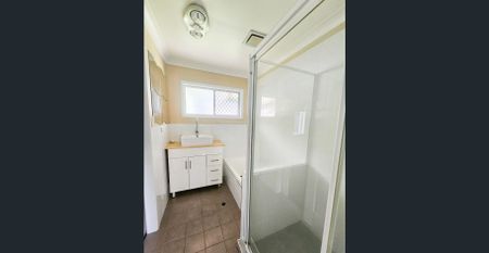 Beautifully Updated Family Home in a Prime Location - Photo 5