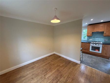 3 bedroom terraced house to rent - Photo 2