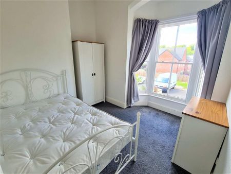 1 bedroom ground floor flat to rent - Photo 3