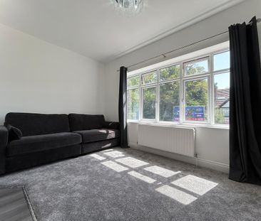 3 bedroom flat to rent - Photo 1