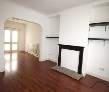 2 bedroom house to rent - Photo 2