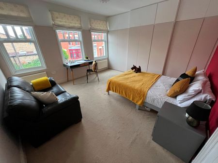 5 Bed Terraced House, Stretton Road, LE3 - Photo 2