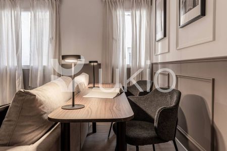2 bedroom luxury Apartment for rent in Alonso Cano, 83, Madrid, Community of Madrid - Photo 2