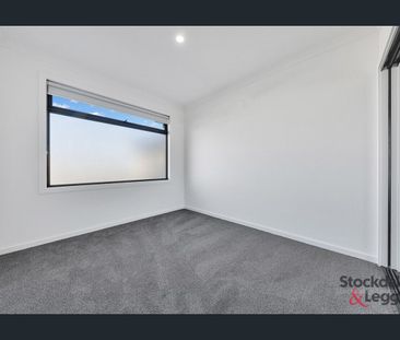 BRAND NEW 3-BEDROOM HOME | DOUBLE GARAGE | BE THE FIRST TO LIVE HERE - Photo 5