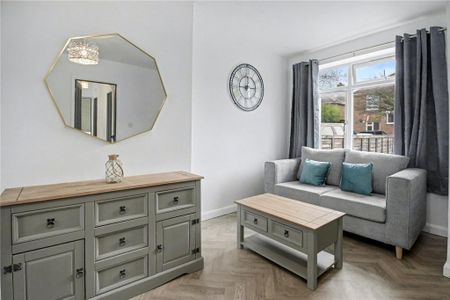 1 bedroom semi-detached house to rent - Photo 3