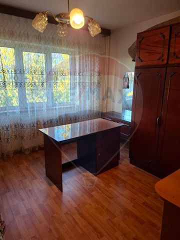 Apartament cu 3 camere de închiriat în zona 1 Mai - Photo 4